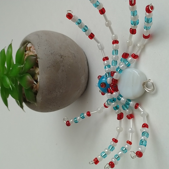 Handmade Beaded Spider - Picture 2 of 3